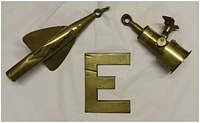 The ship’s log and rotor, and the letter E from her name