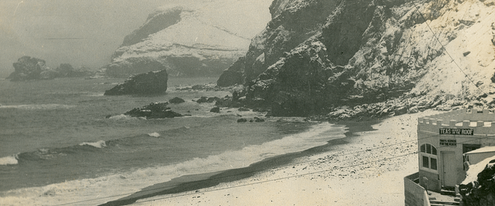 Trevaunance Cove in the snow, copyright Ken Young